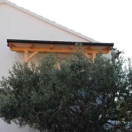 In With Terrace, Air Conditioning, Wi-fi, Dishwasher Hvar Town