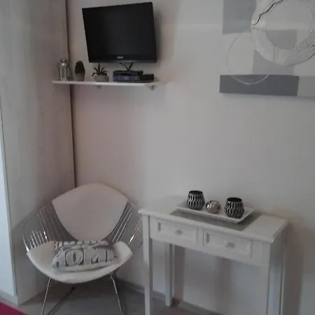 In With Terrace, Air Conditioning, Wi-fi, Dishwasher Hvar Town
